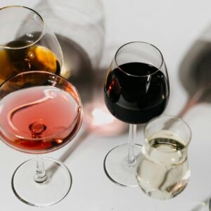 Les trésors cachés du vin ardéchois : découvrez une région viticole d’exception